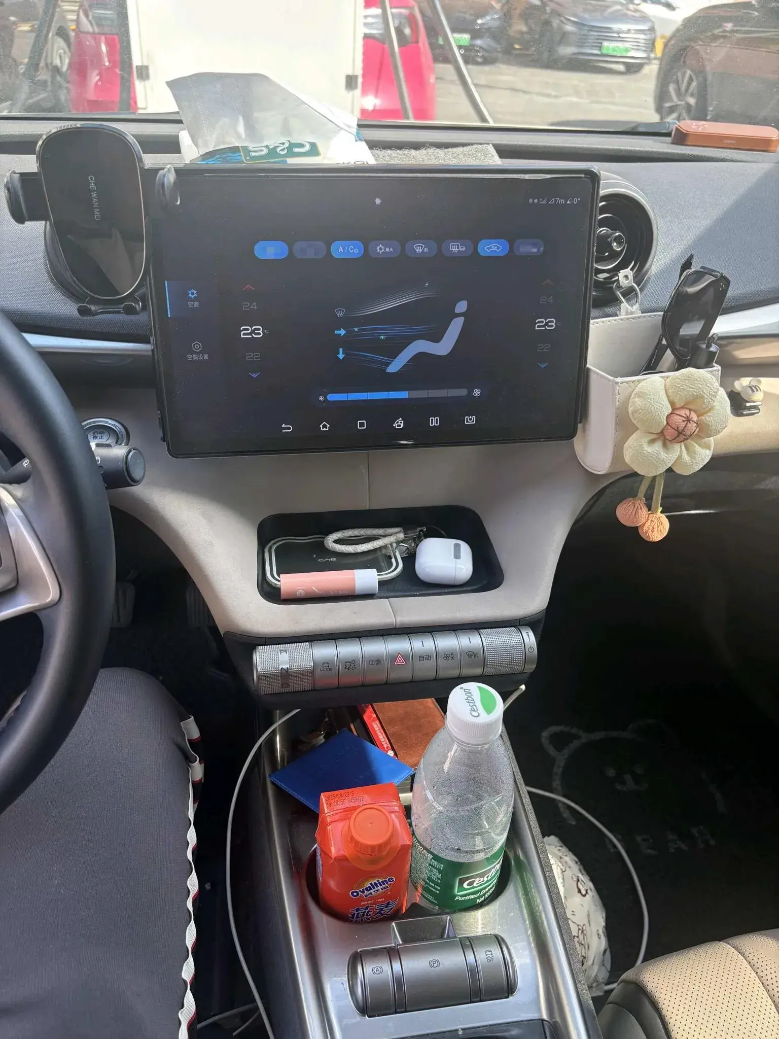 2023 BYD DOLPHIN thumbnail 4