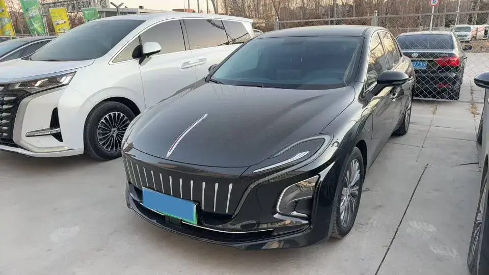 2024 HongQi E-QM5 BEV 72KWH