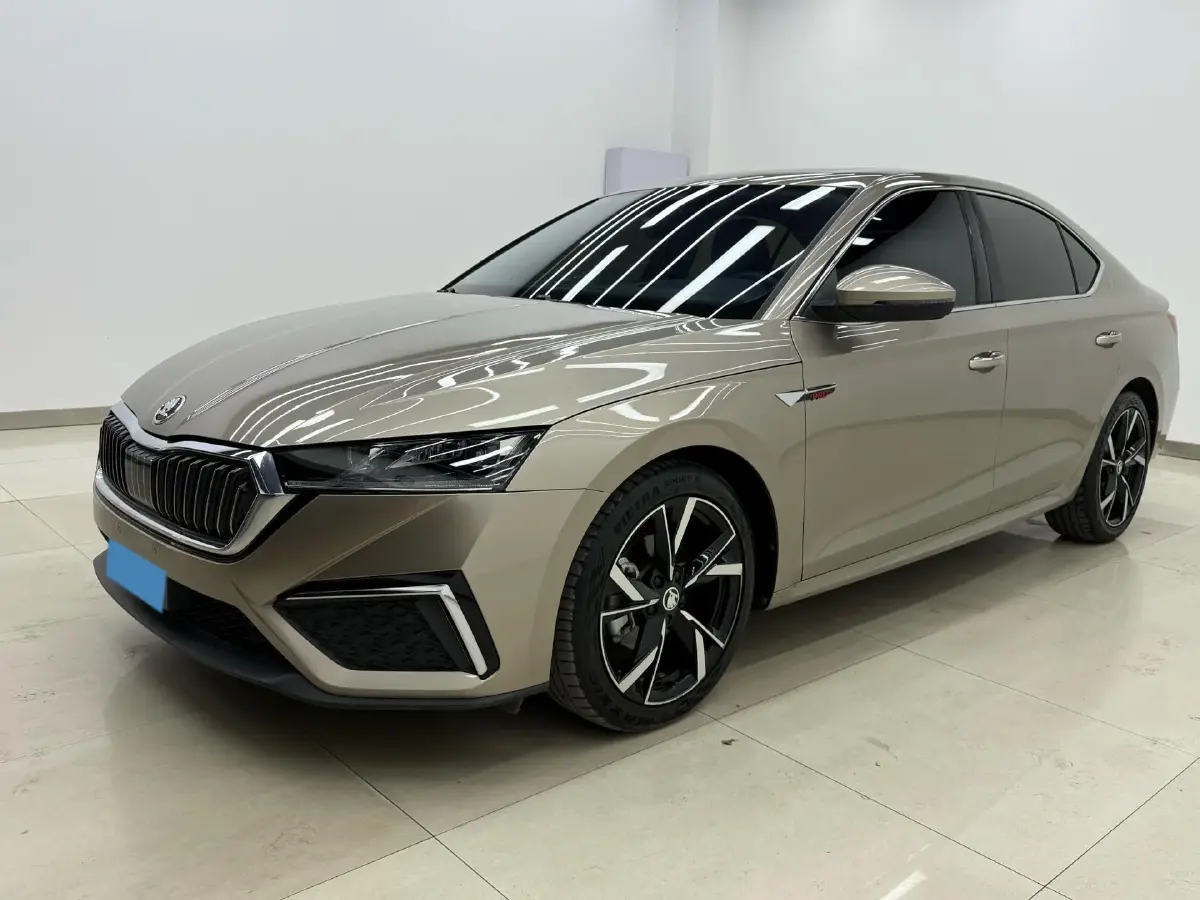 2022 Skoda Octavia 1.4T 150HP L4 7DCT