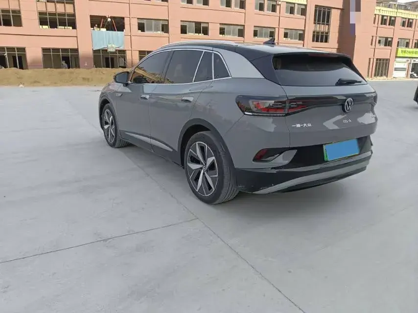 2021 VOLKSWAGEN ID.4 thumbnail 4