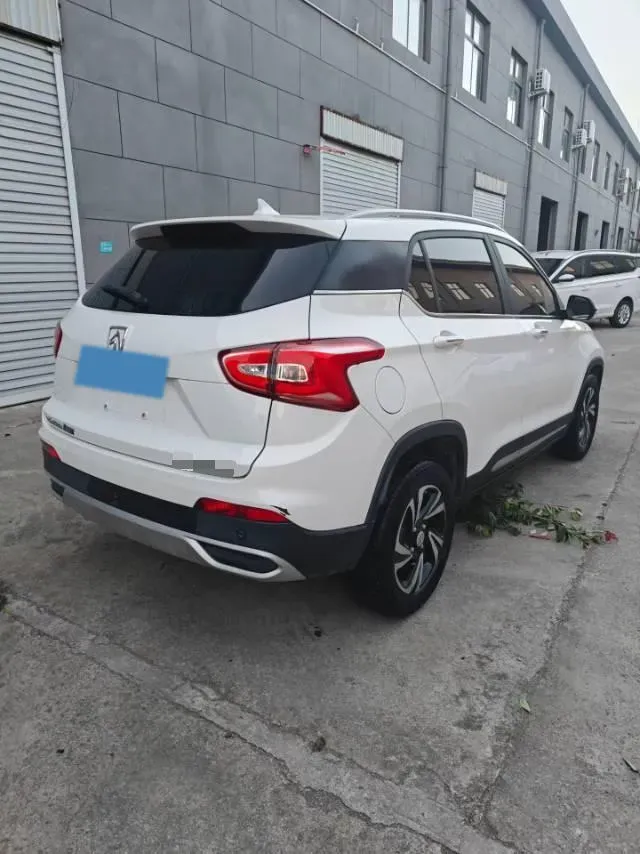 2017 BaoJun 310W 1.5L 105HP L4 6MT,autocango,china used car exporter,china ev exporter,chinese used car exporter,chinese used ev exporter