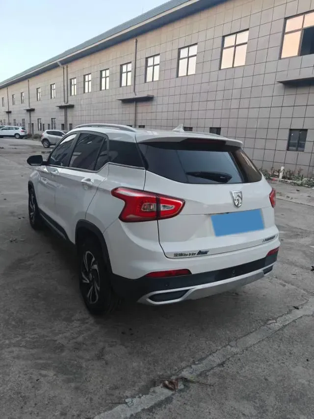2017 BaoJun 310W 1.5L 105HP L4 6MT,autocango,china used car exporter,china ev exporter,chinese used car exporter,chinese used ev exporter