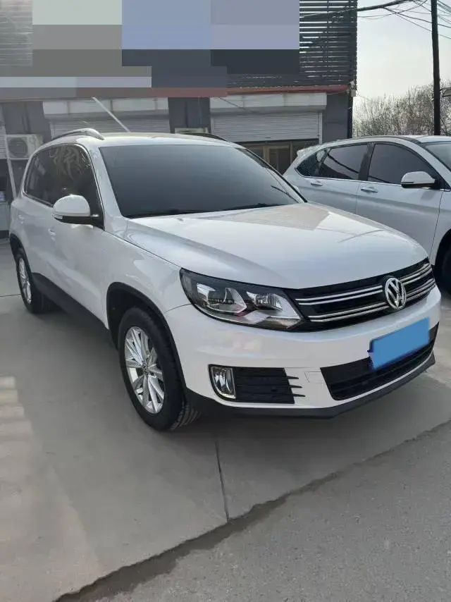 2016 VOLKSWAGEN TOURAN thumbnail 3