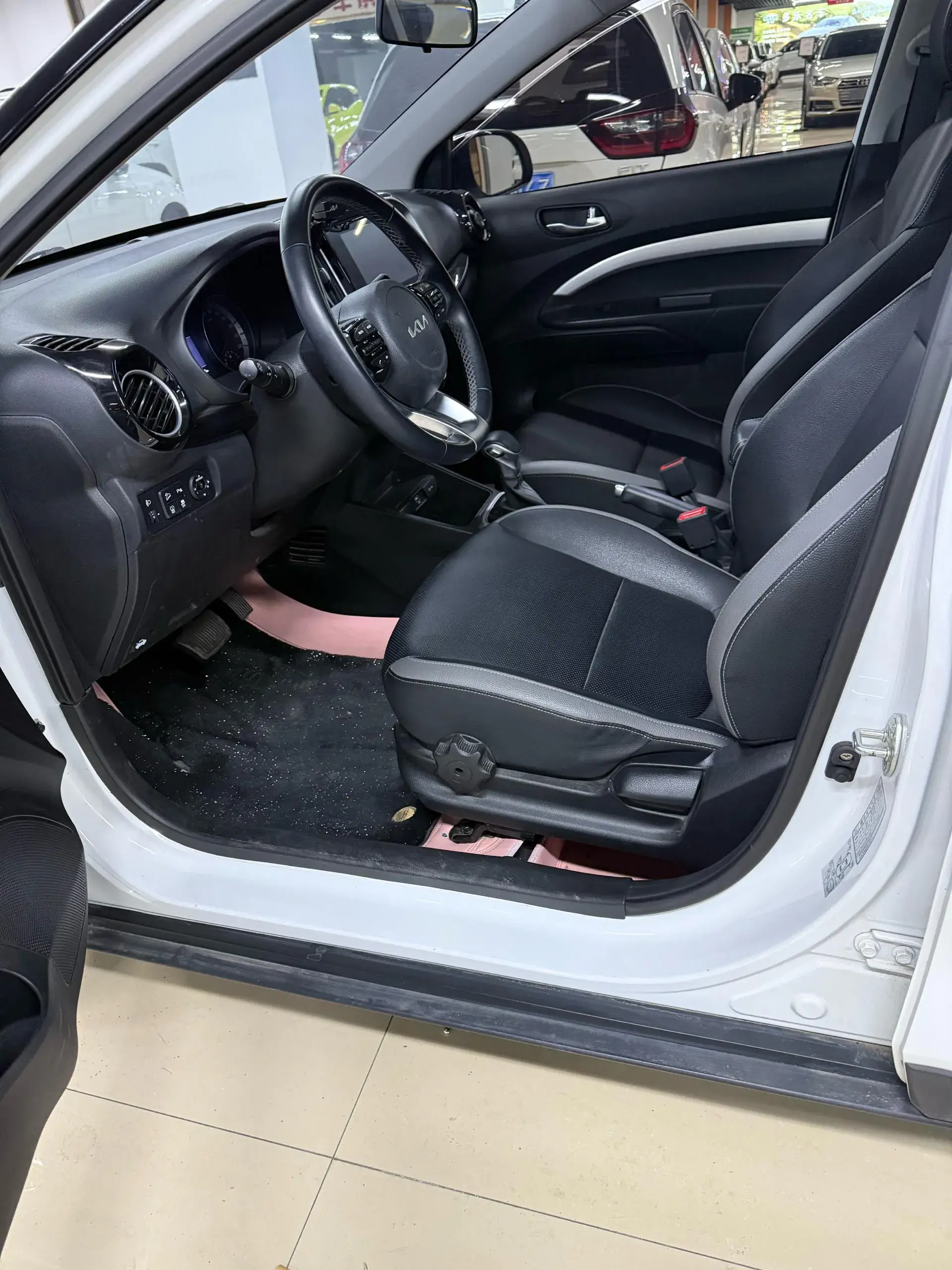 2021 KIA KX1 thumbnail 4