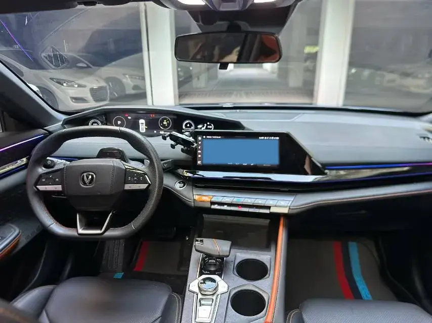 2022 CHANGAN UNI-V thumbnail 3