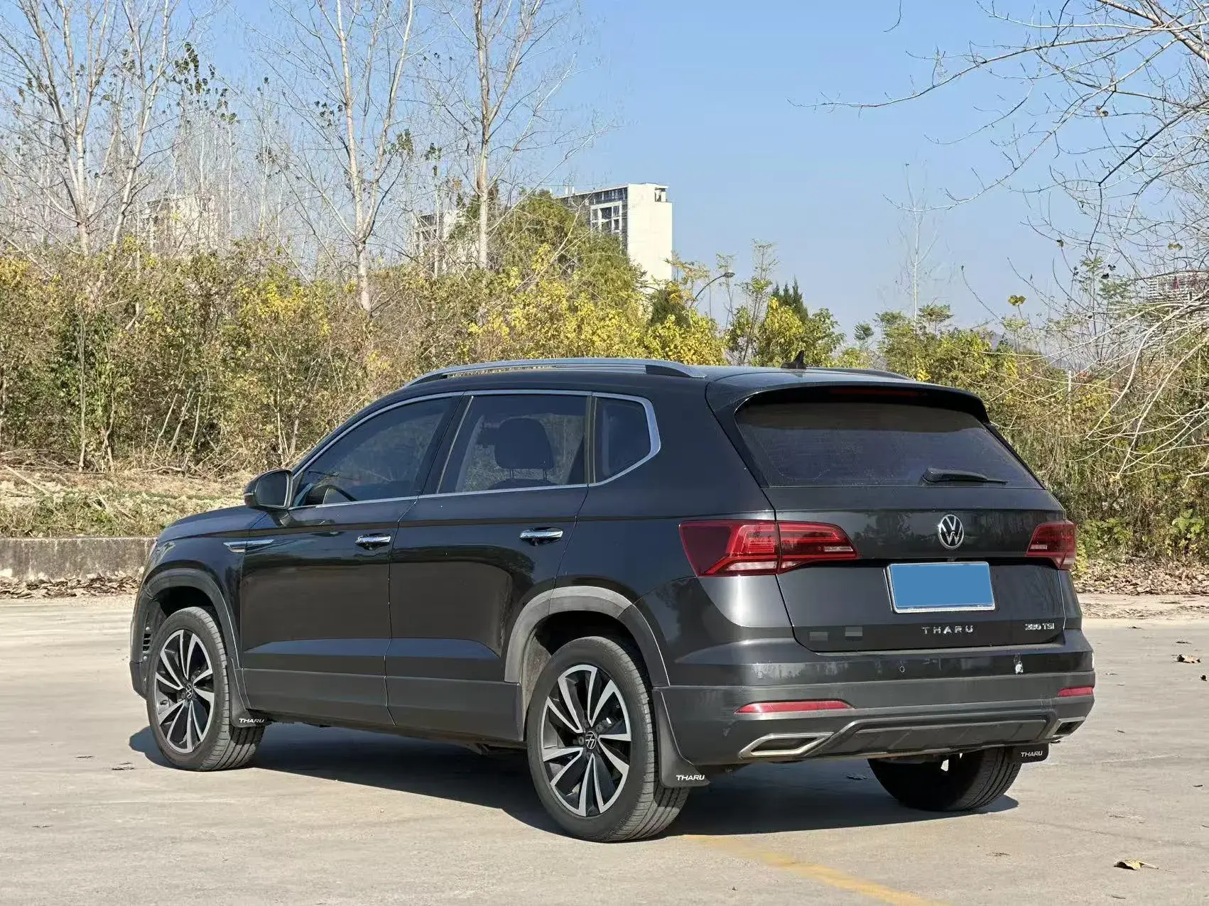 2021 VOLKSWAGEN THARU thumbnail 4