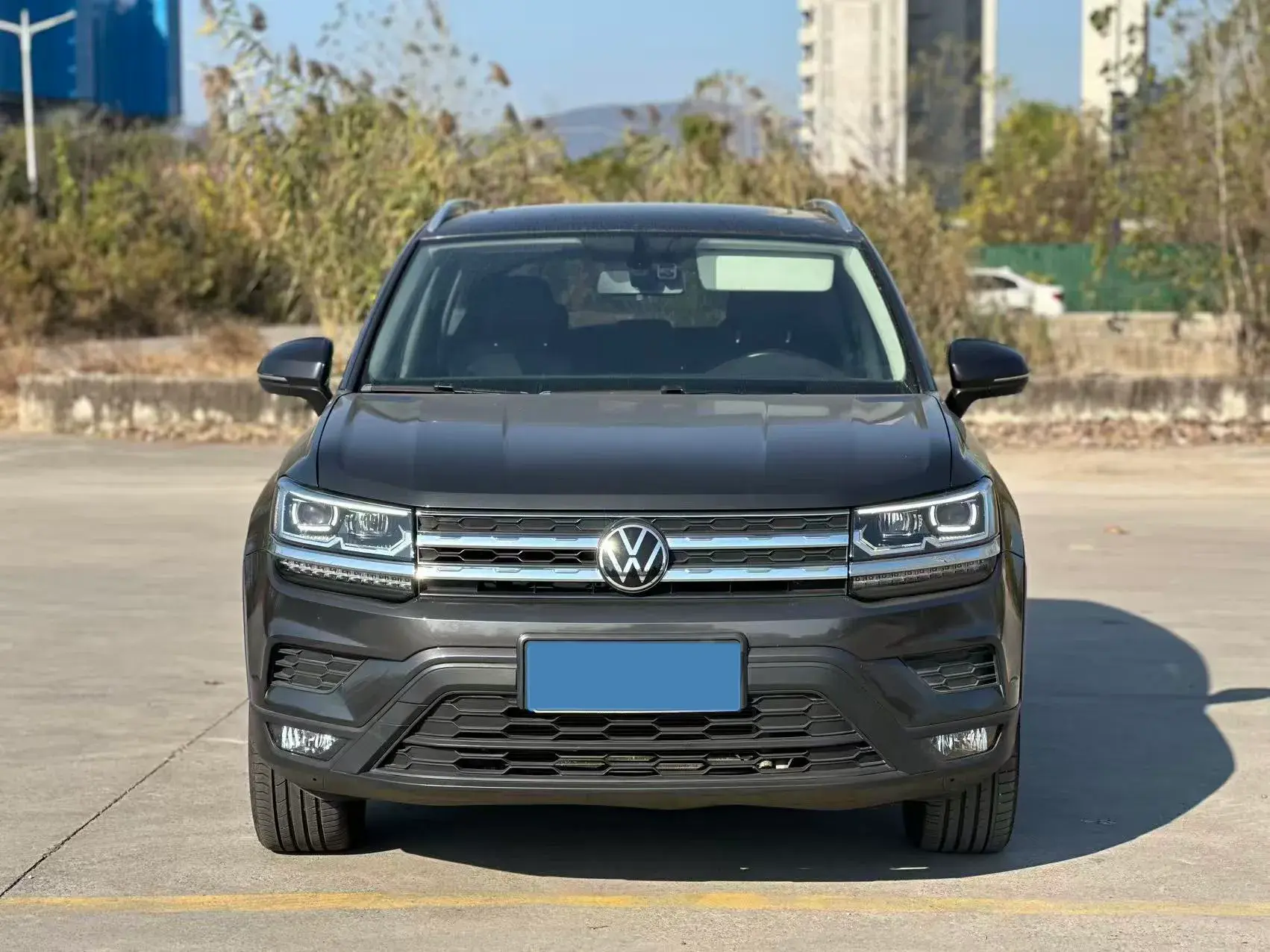 2021 VOLKSWAGEN THARU thumbnail 2