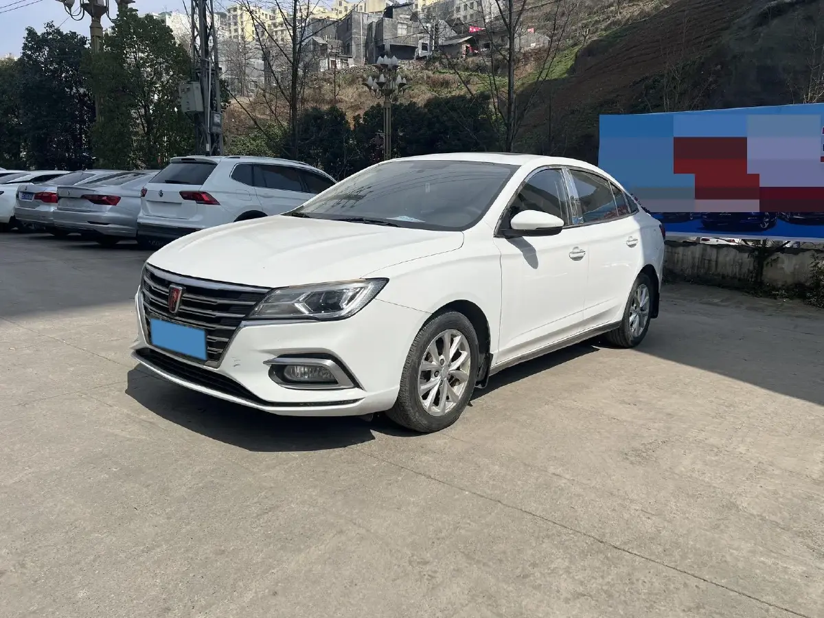 2019 Roewe i5 1.5L 120HP L4 CVT