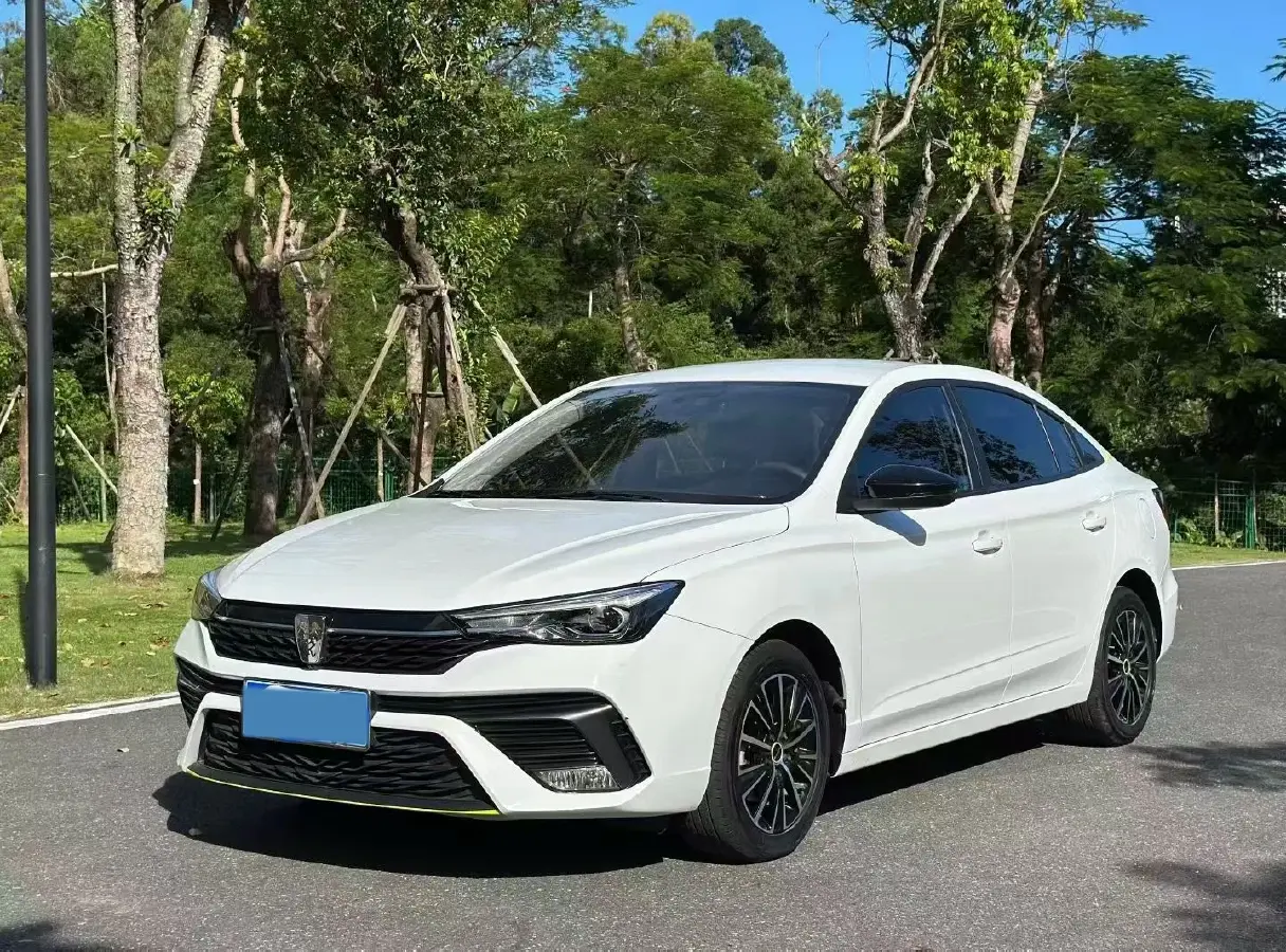 2021 Roewe i5 1.5L 120HP L4 5MT
