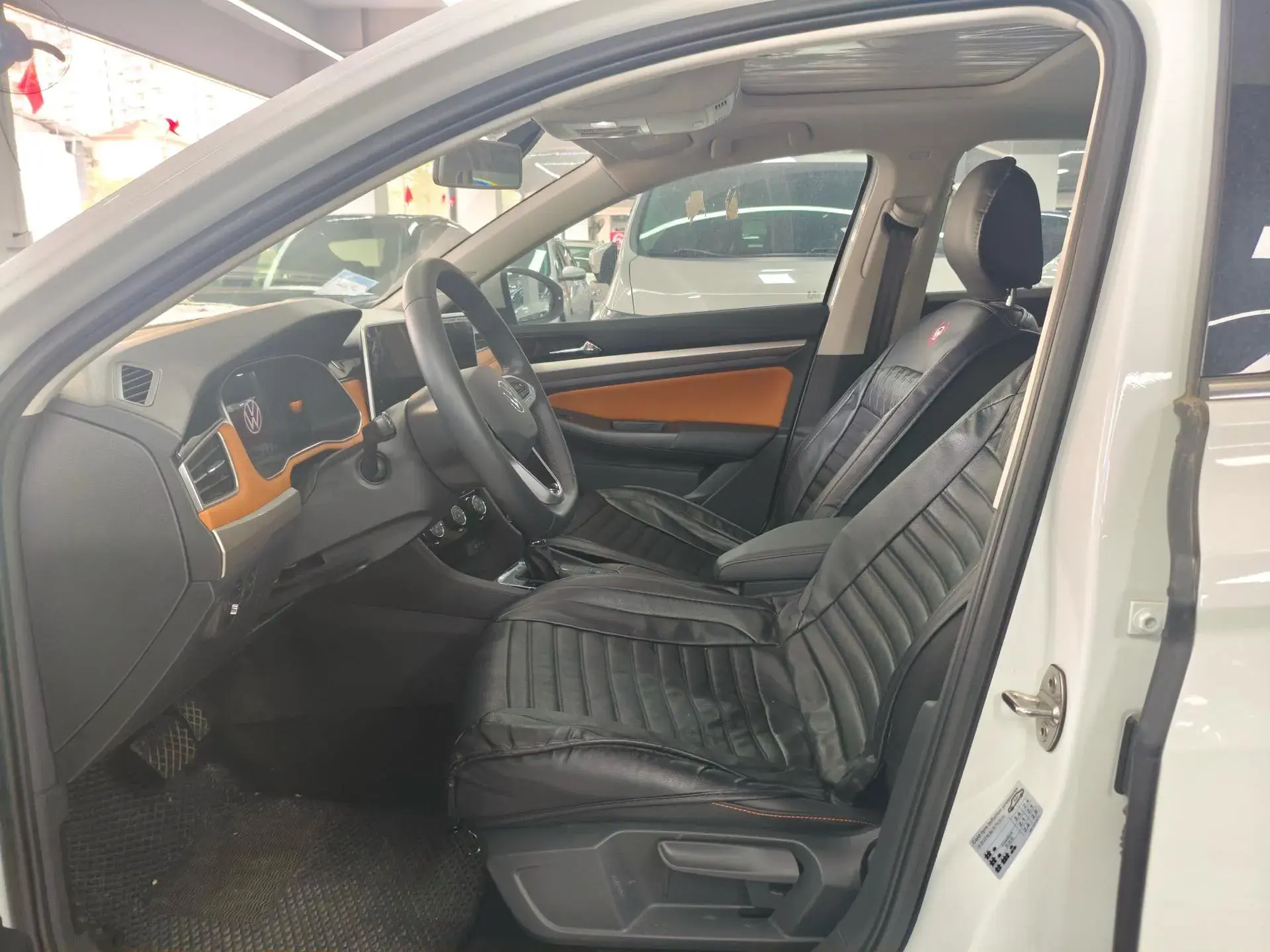 2023 VOLKSWAGEN BORA thumbnail 2