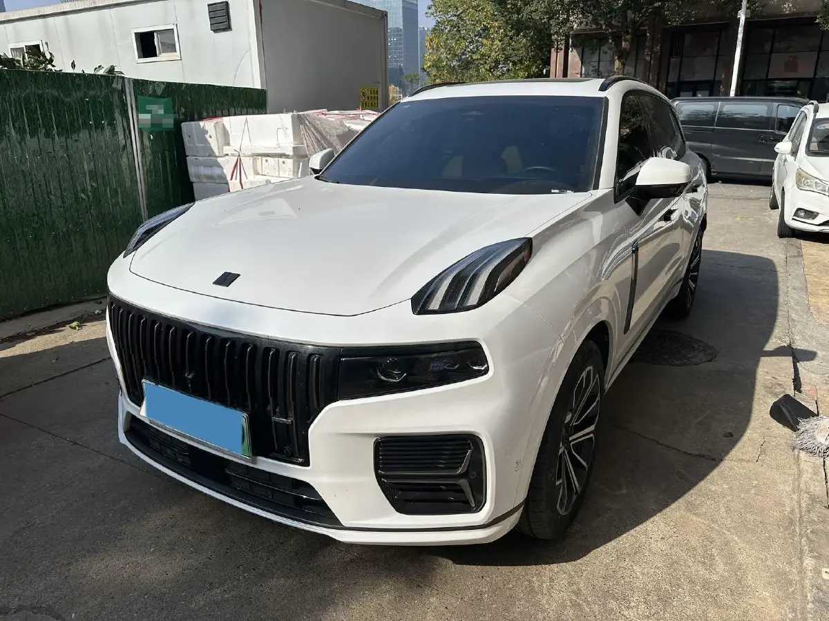 2024 LYNK&CO 09 EM-P 2.0T 254HP L4 3DHT PHEV 40.1KWH