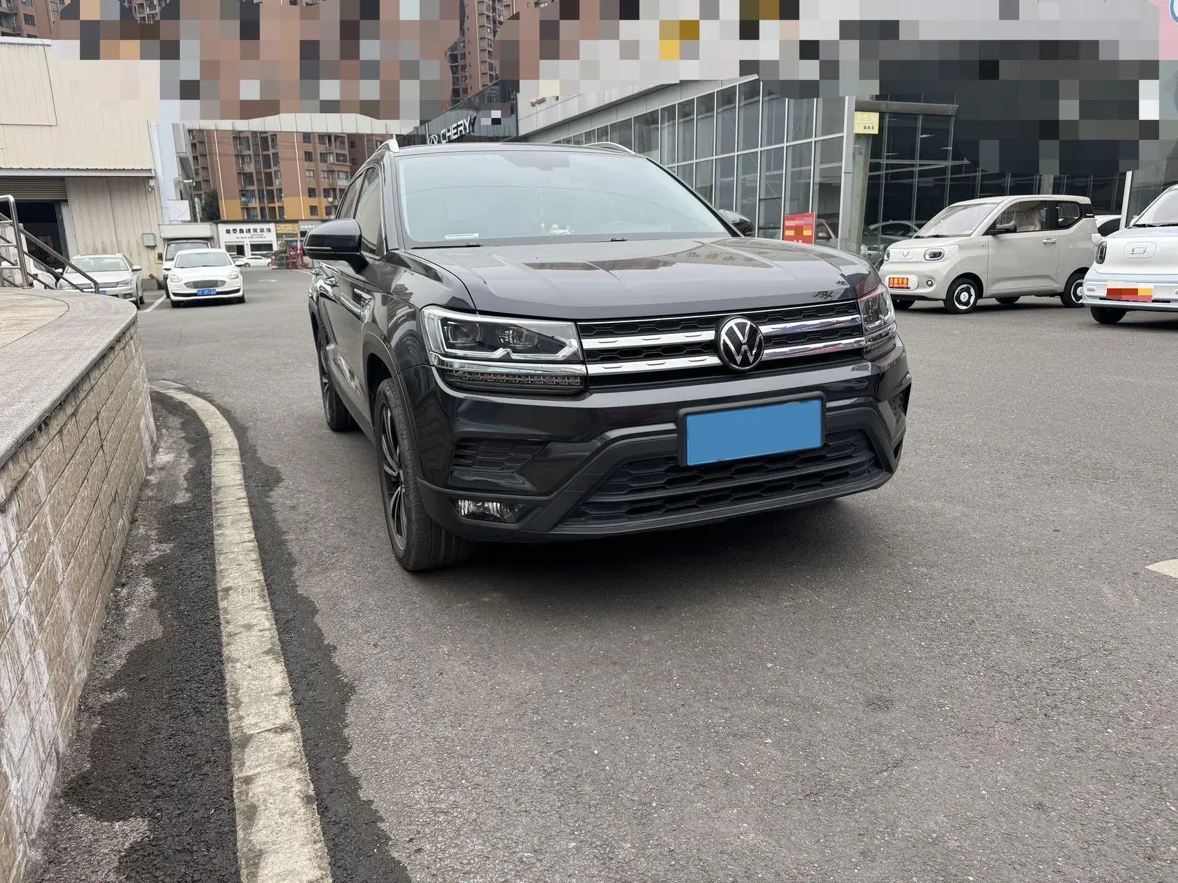 2022 VOLKSWAGEN THARU thumbnail 3