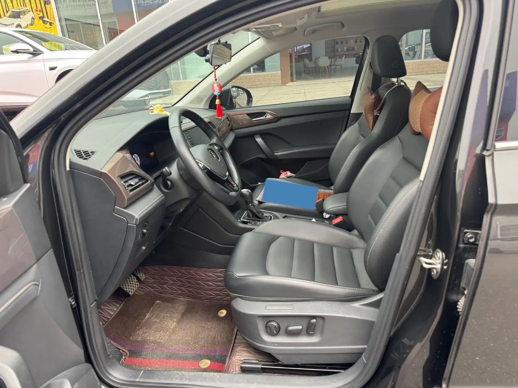 2022 VOLKSWAGEN THARU thumbnail 4