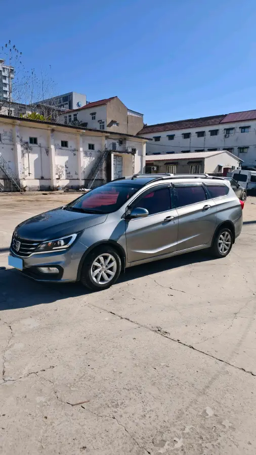 2017 BaoJun 310W 1.5L 112HP L4 6MT