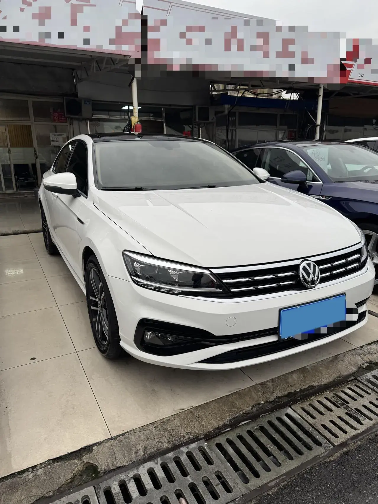 2021 VOLKSWAGEN LAMANDO thumbnail 3