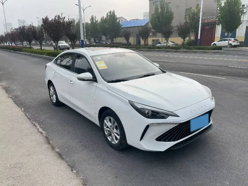 2023 ROEWE I5 thumbnail 3