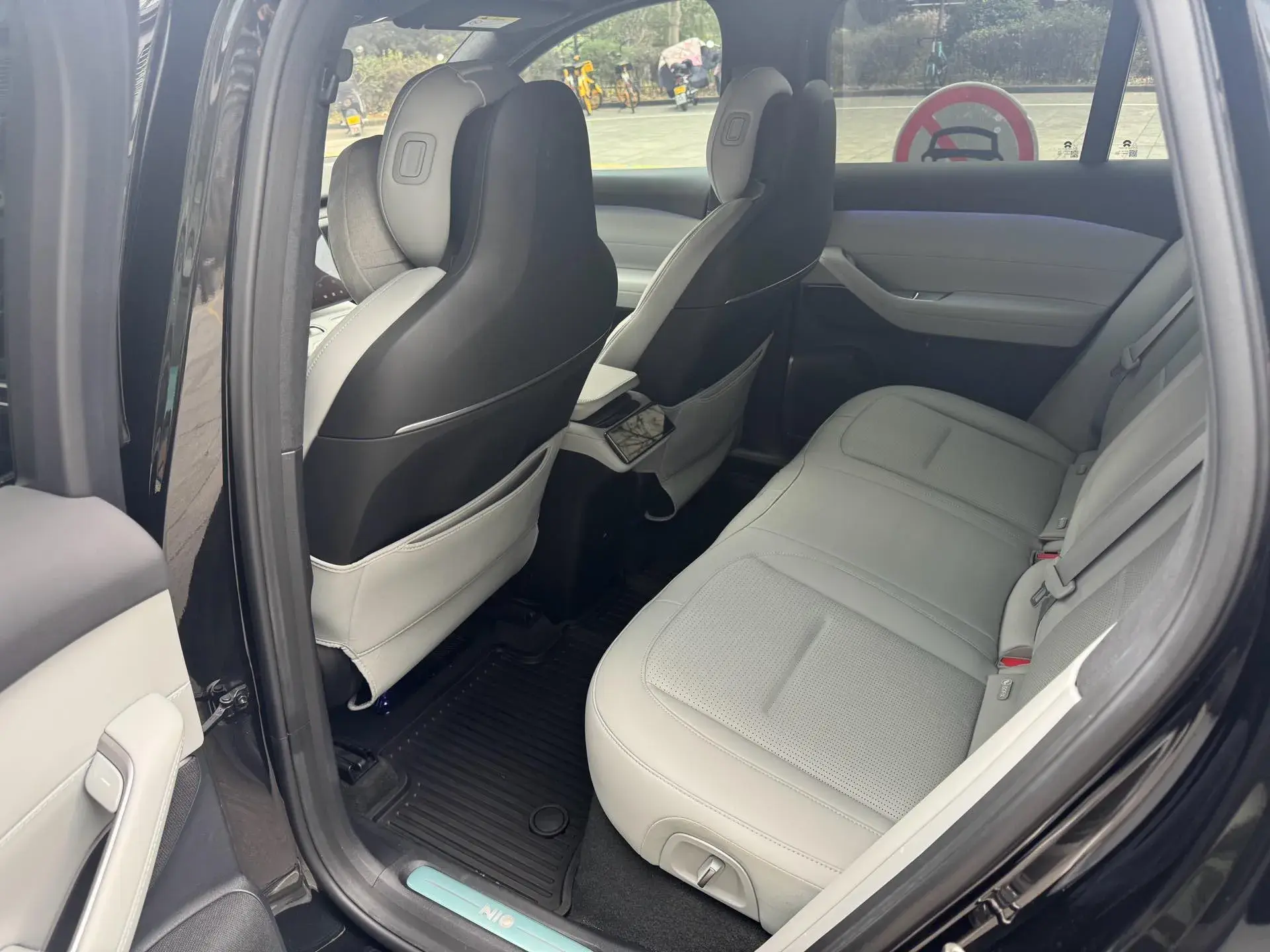 2024 NIO ES6 thumbnail 4