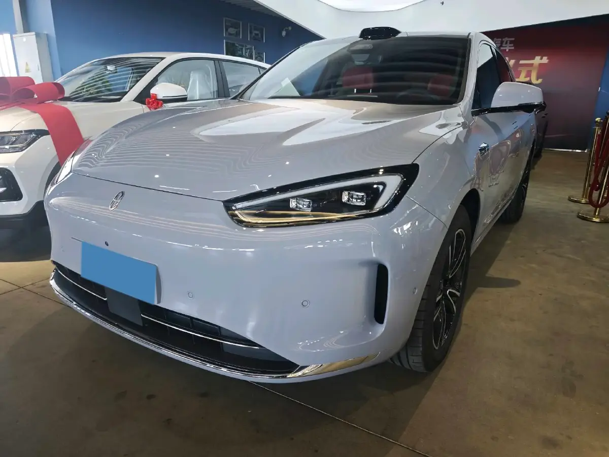 2025 HIMA AITO M5 BEV 83KWH