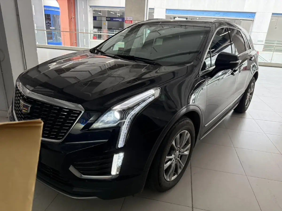 2022 Cadillac XT5 2.0T 237HP L4 9AT