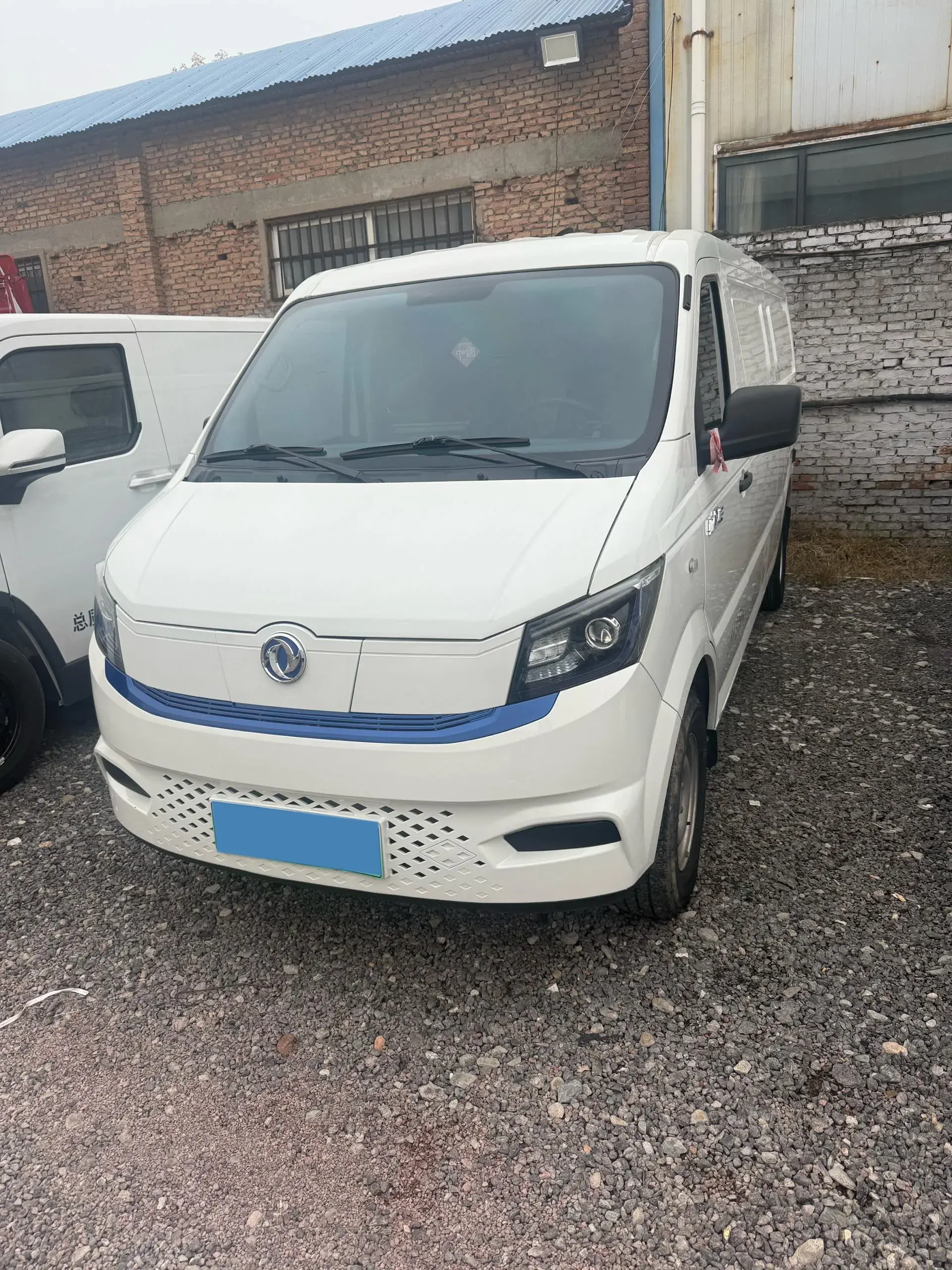 2023 FOTON ELF thumbnail 3