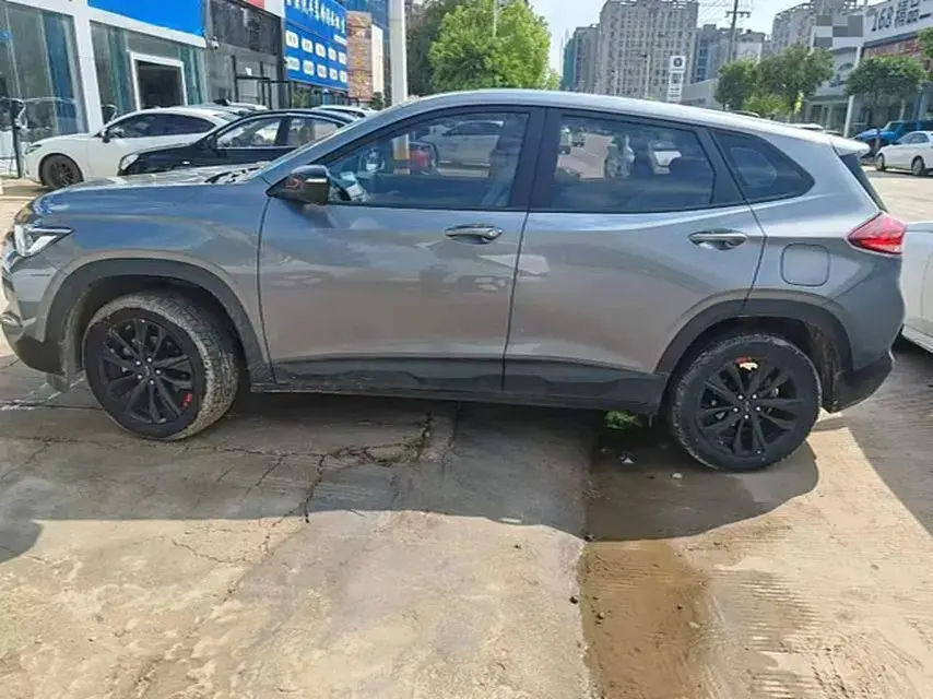 2019 CHEVROLET TRAX thumbnail 2