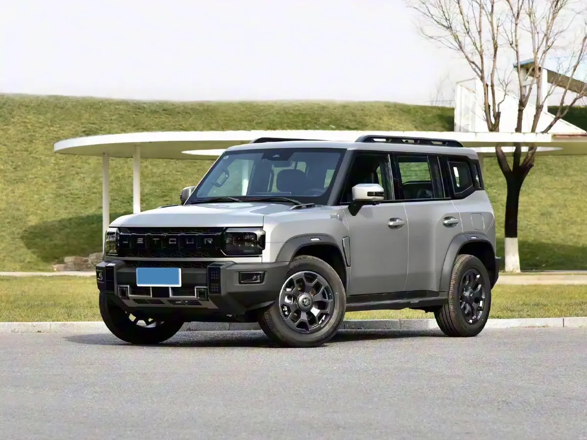 2023 Jetour Traveller 2.0T 254HP L4 8AT