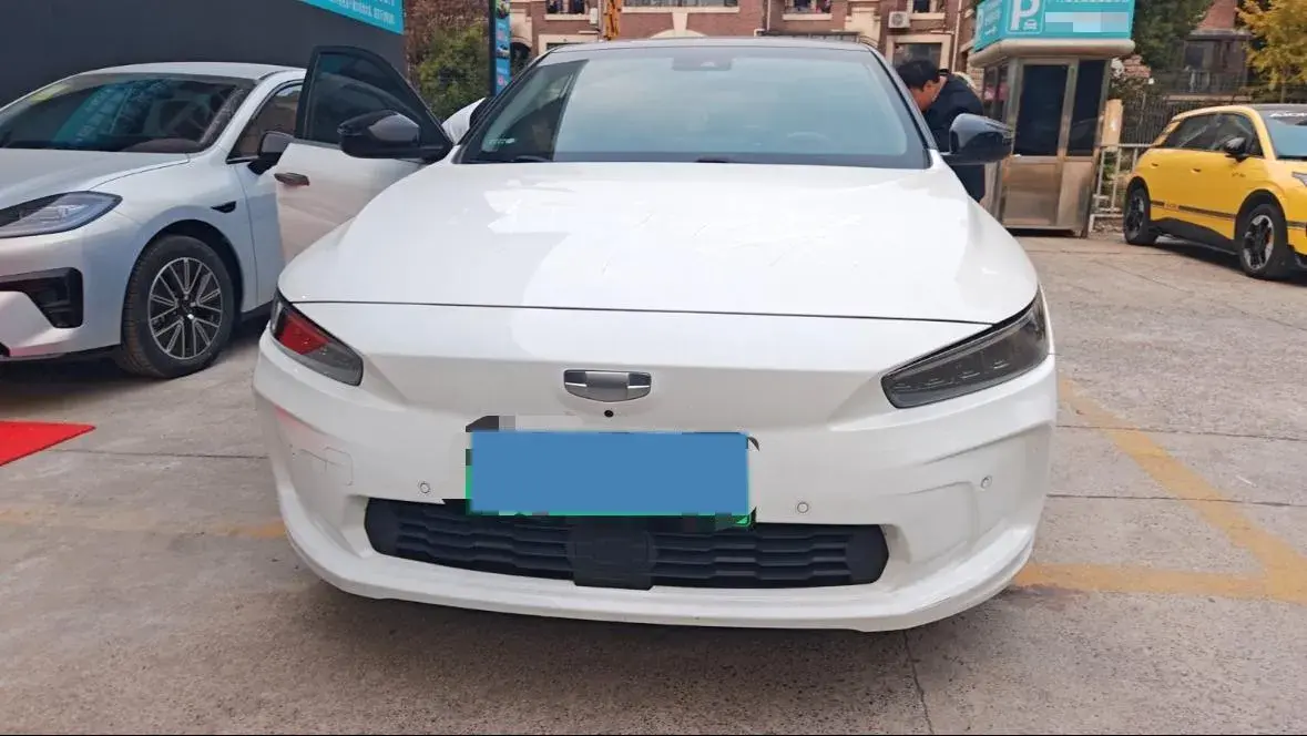 2021 GEOMETRY A thumbnail 2