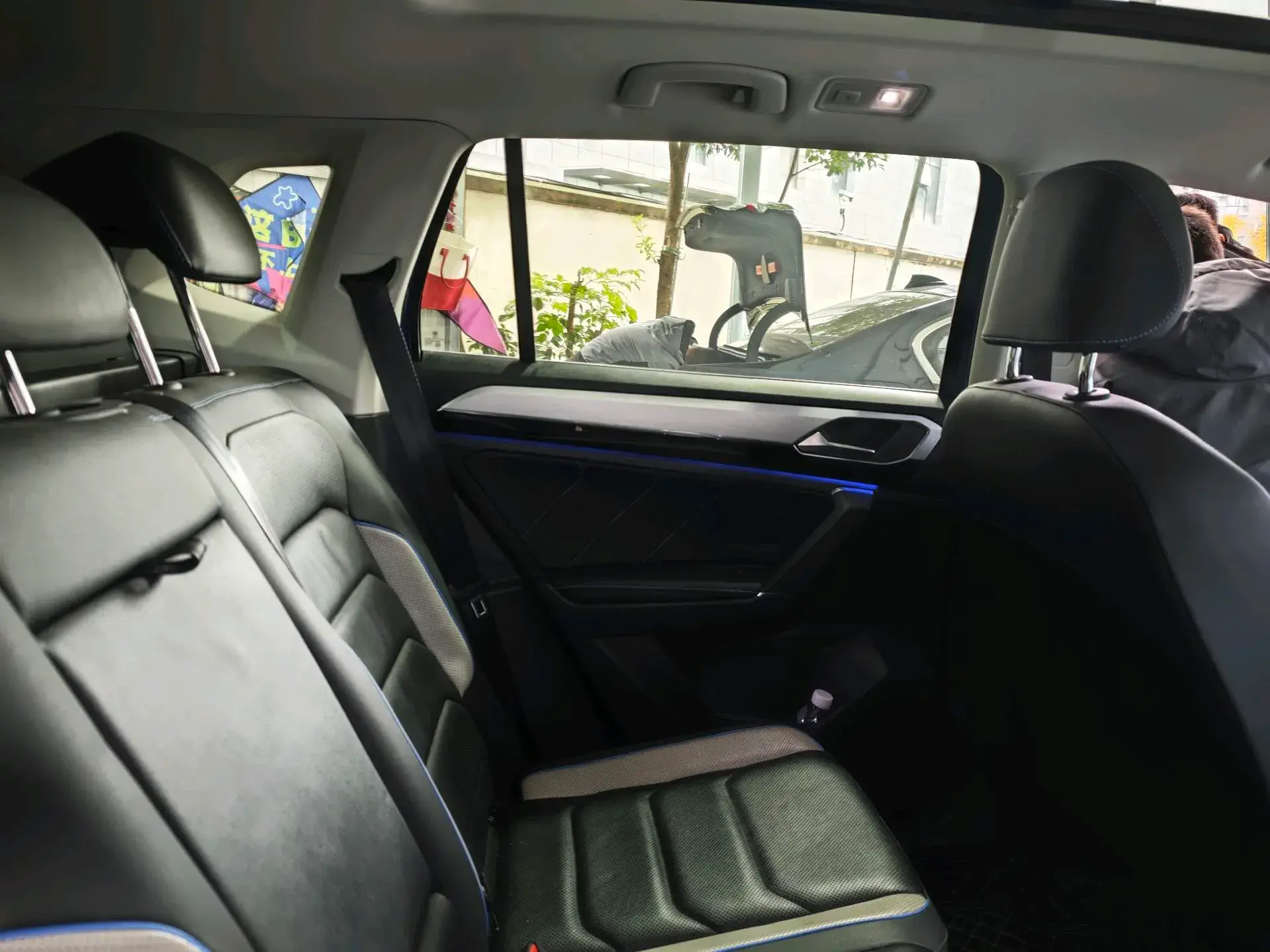 2020 VOLKSWAGEN TAYRON thumbnail 4