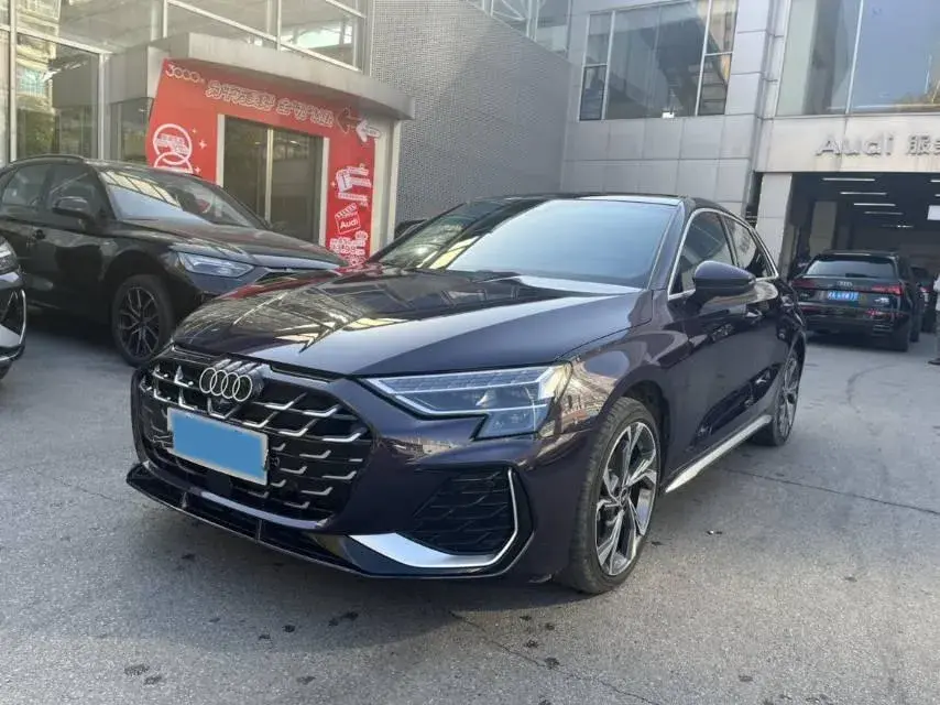 2025 Audi A3 1.5T 160HP L4 7DCT