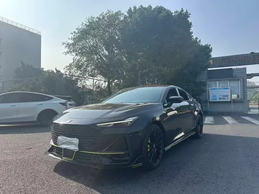 2022 ChangAn UNI-V 1.5T 188HP L4 7DCT