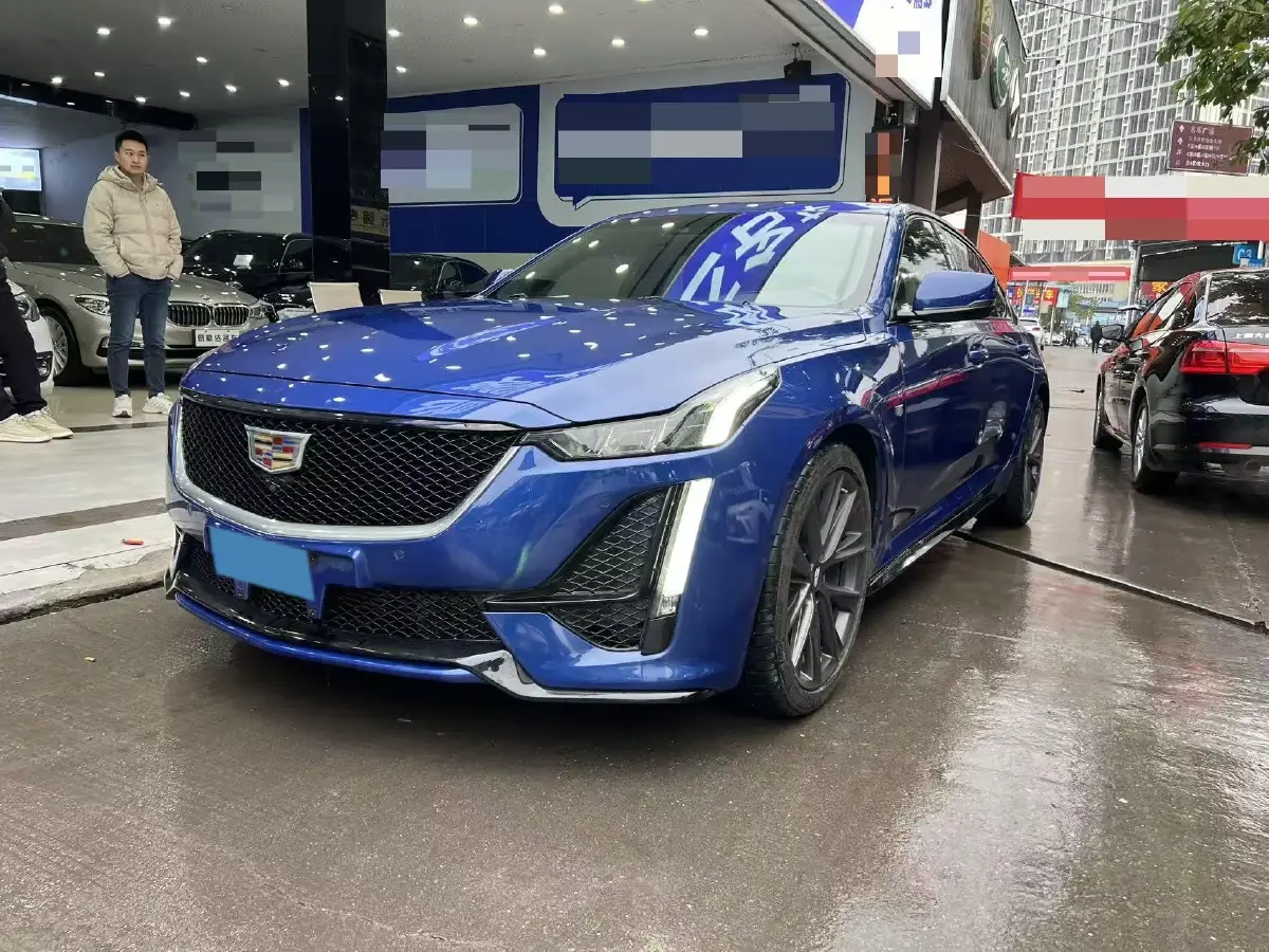 2020 Cadillac CT5 2.0T 241HP L4 10AT