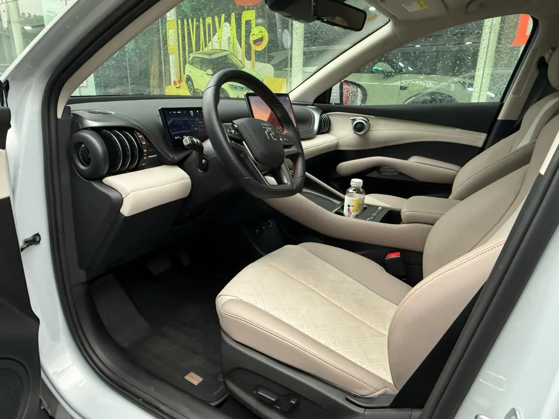 2025 BYD YUAN thumbnail 3