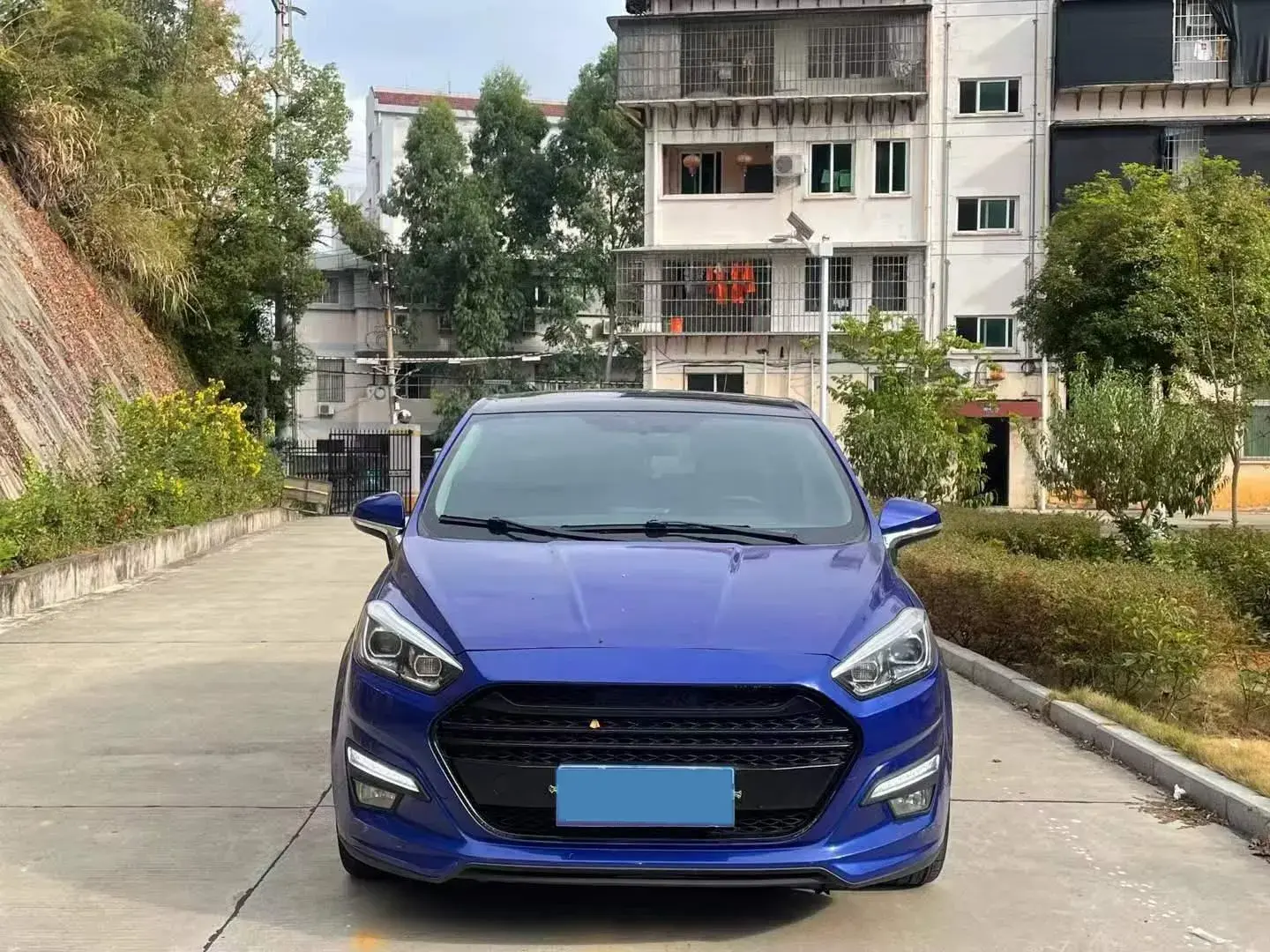 2017 LIFAN XUANLANG thumbnail 3