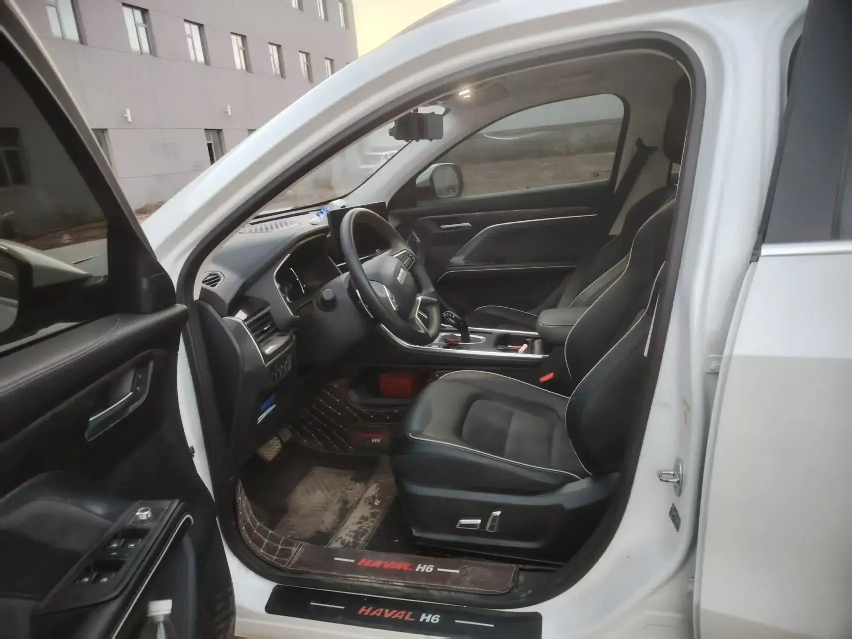 2023 HAVAL H6 thumbnail 4