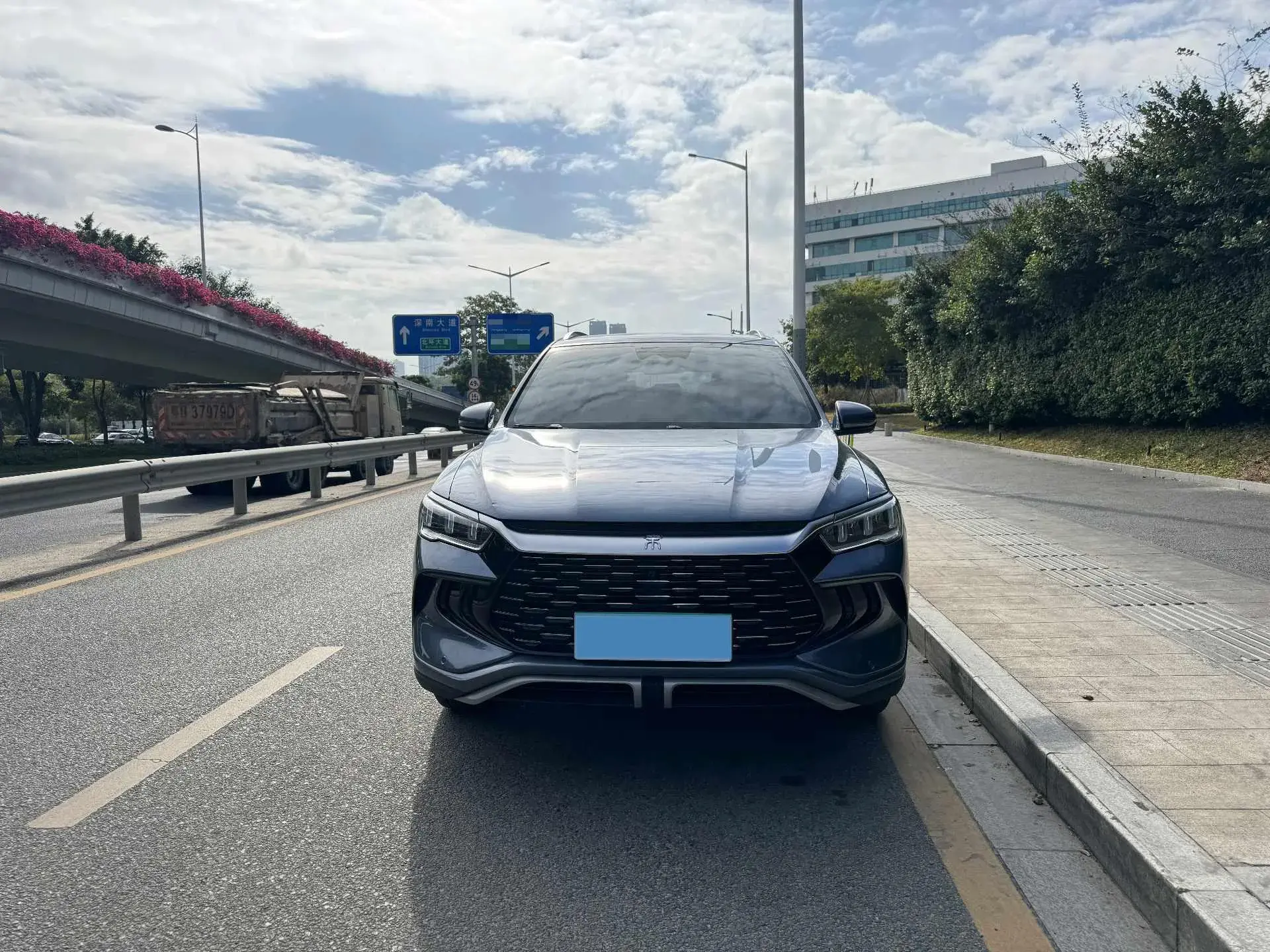 2024 BYD SONG thumbnail 3