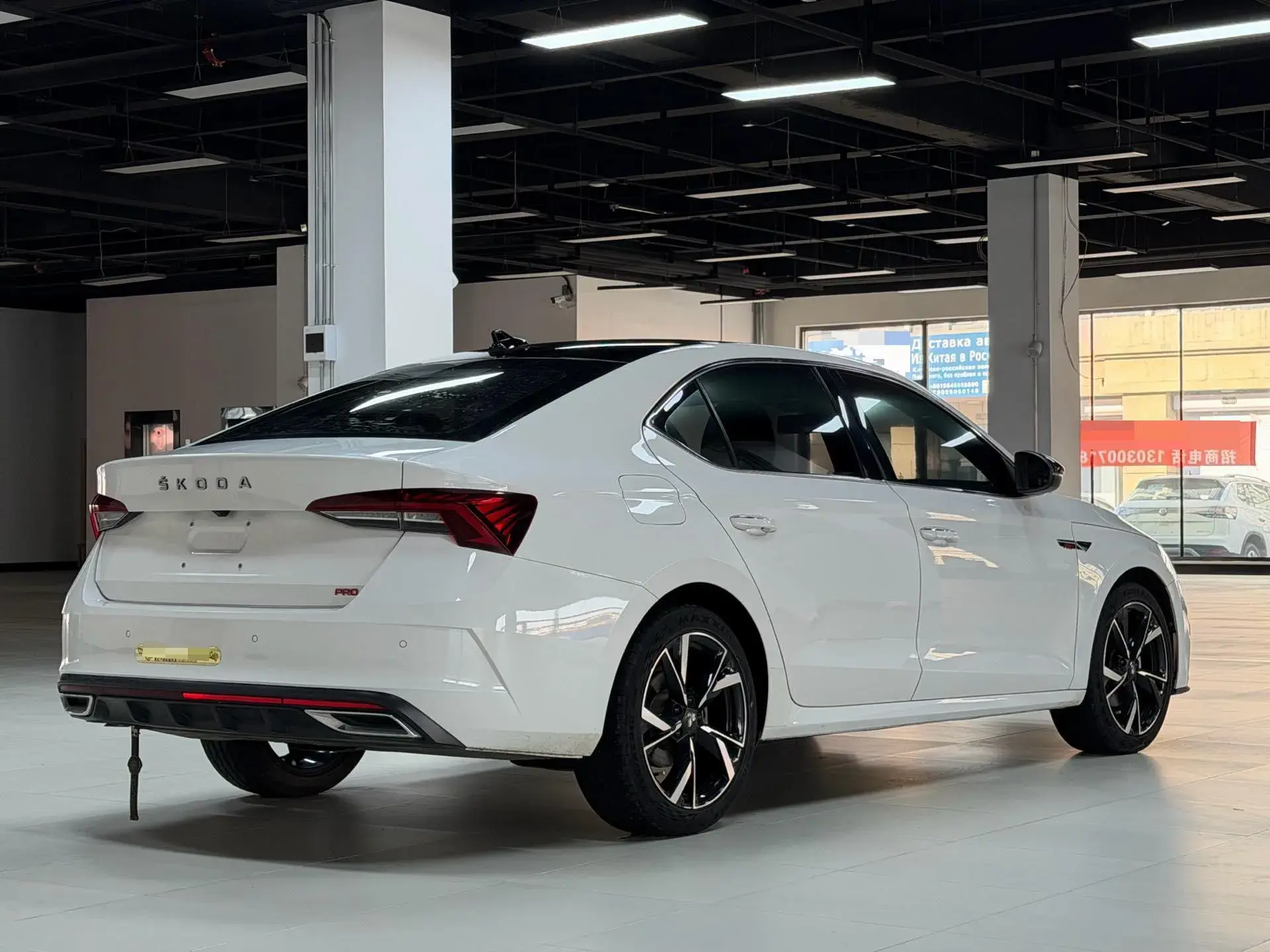 2021 SKODA OCTAVIA thumbnail 2