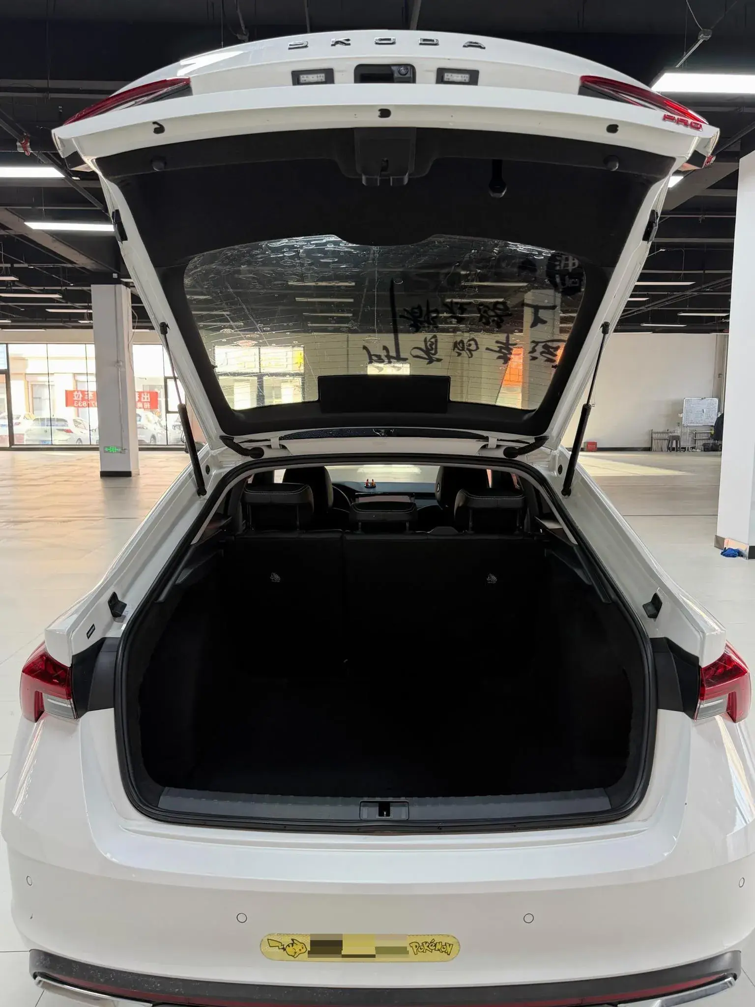 2021 SKODA OCTAVIA thumbnail 4