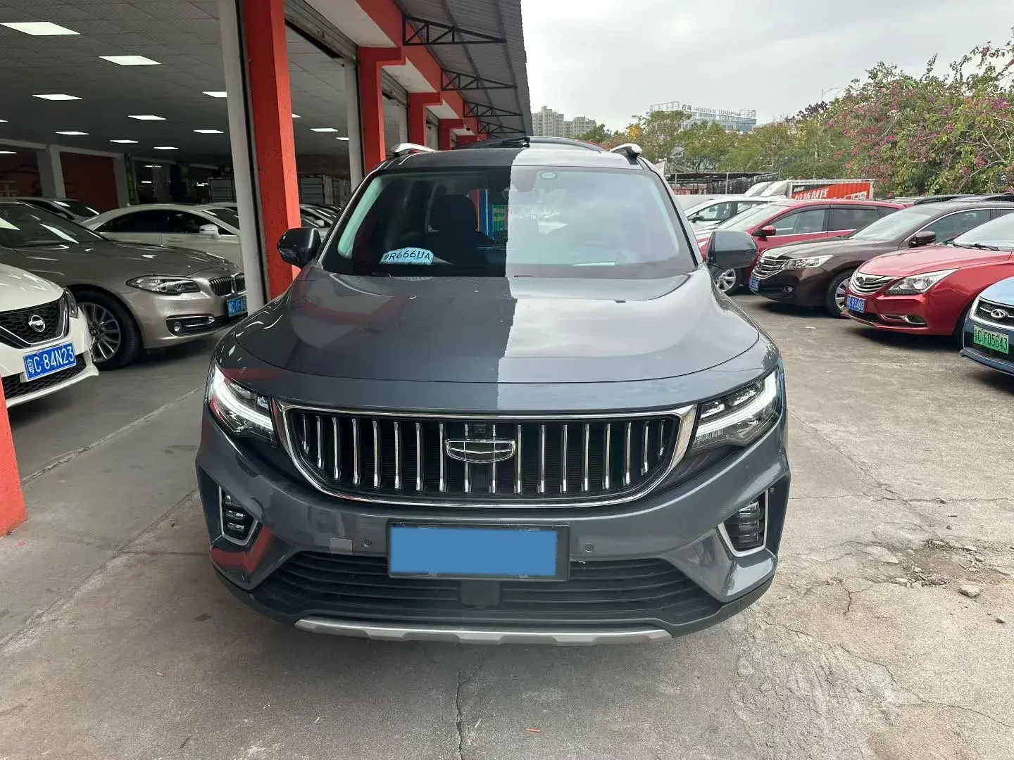 2022 GEELY OKAVANGO thumbnail 3