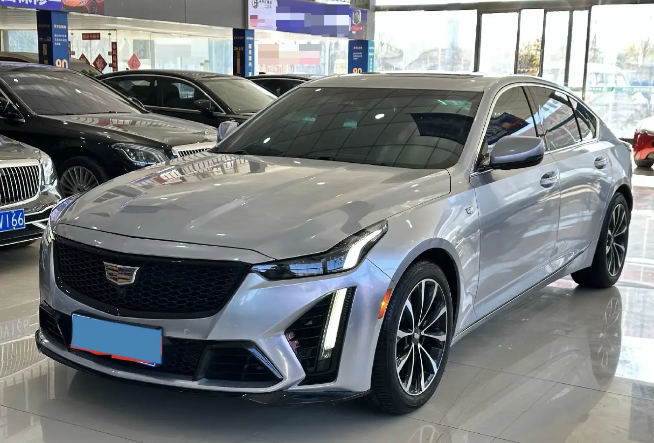 2022 Cadillac CT5 2.0T 237HP L4 10AT