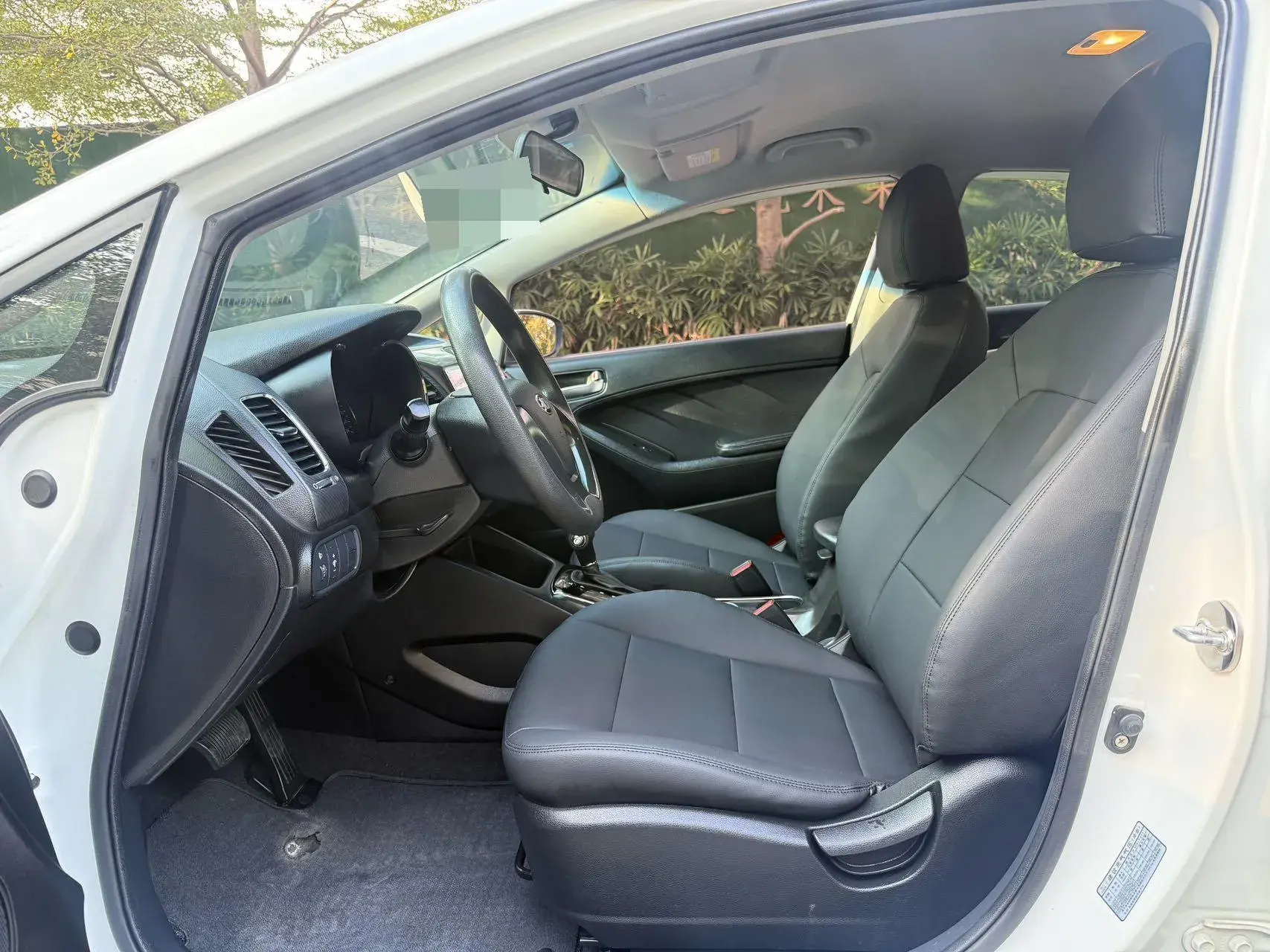 2016 KIA K3 thumbnail 4