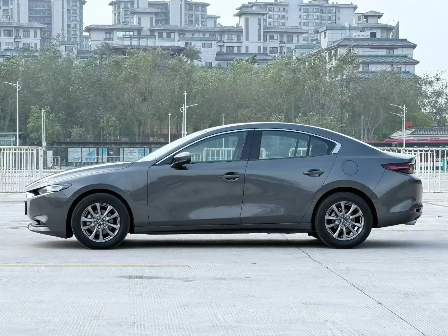 2020 MAZDA 3 thumbnail 4