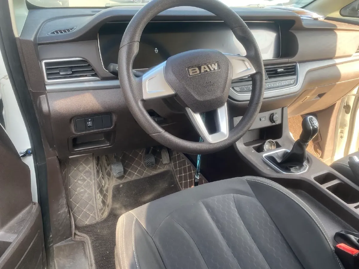 2023 BAW RuiSheng Trump M7 1.6L 124HP L4 5MT,autocango,china used car exporter,china ev exporter,chinese used car exporter,chinese used ev exporter