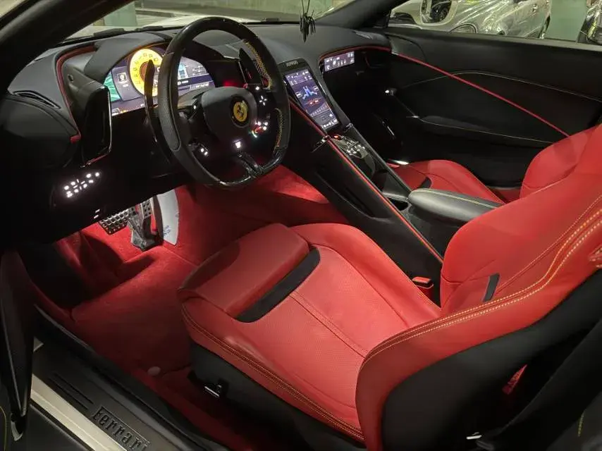 2020 FERRARI ROMA thumbnail 4