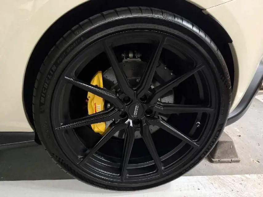 2020 Ferrari Roma 3.9T 620HP V8 8DCT,autocango,china used car exporter,china ev exporter,chinese used car exporter,chinese used ev exporter