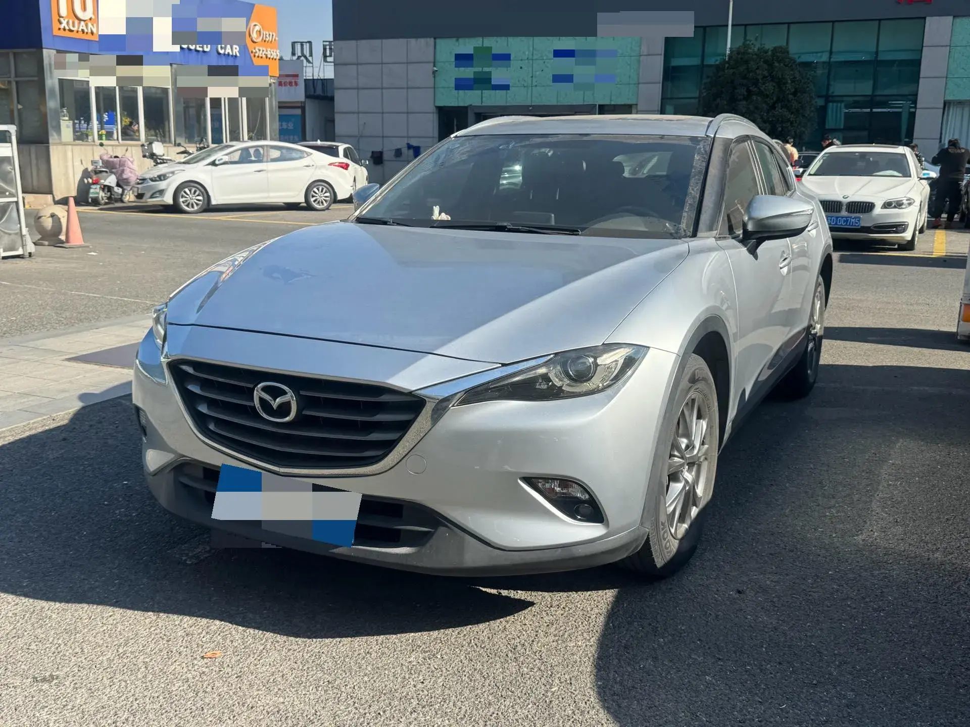 2018 MAZDA CX-4 view 1