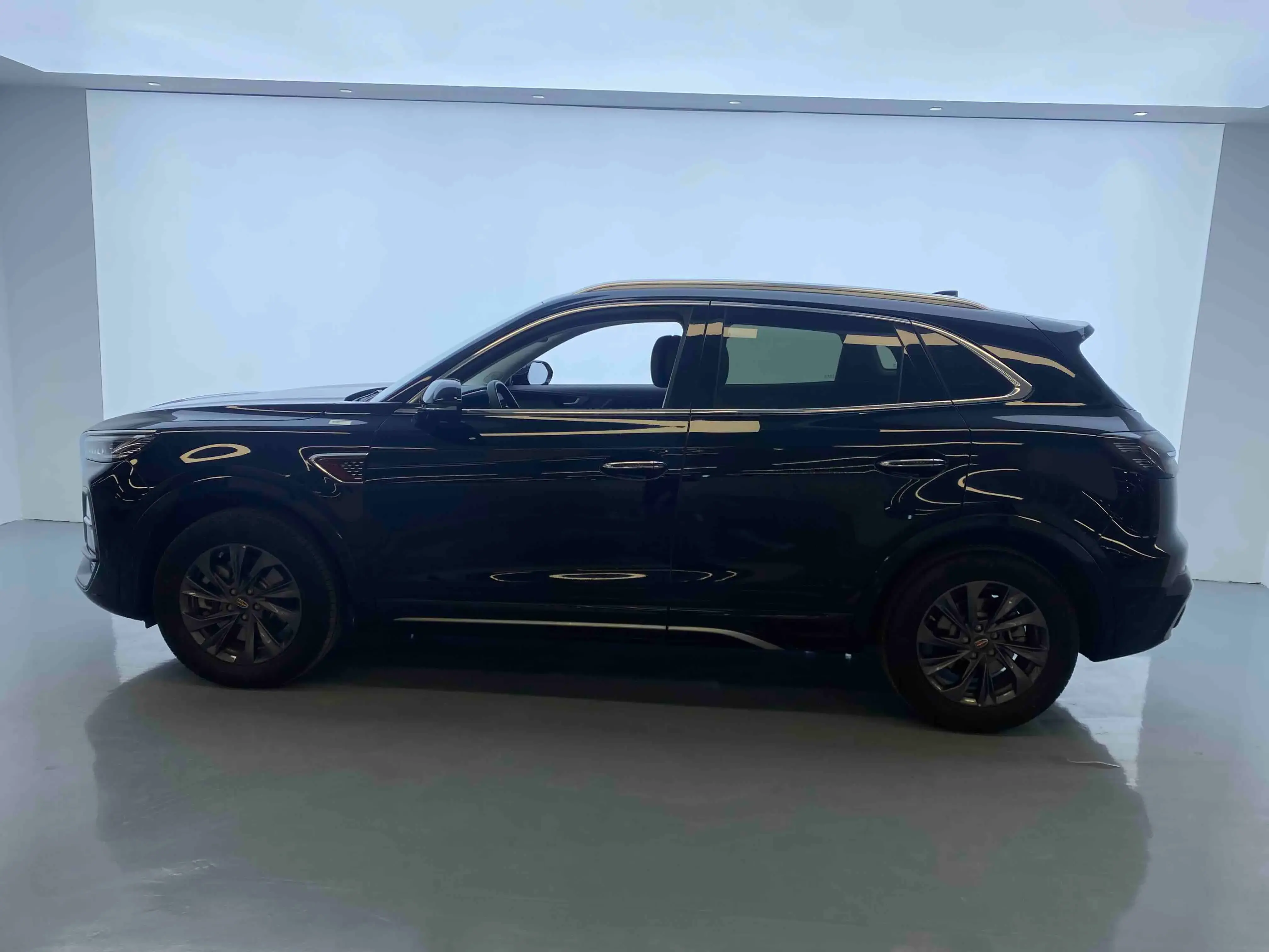 2023 HONGQI HS5 thumbnail 4