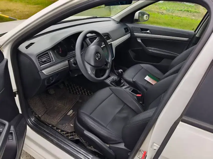 2017 BUICK EXCELLE thumbnail 3