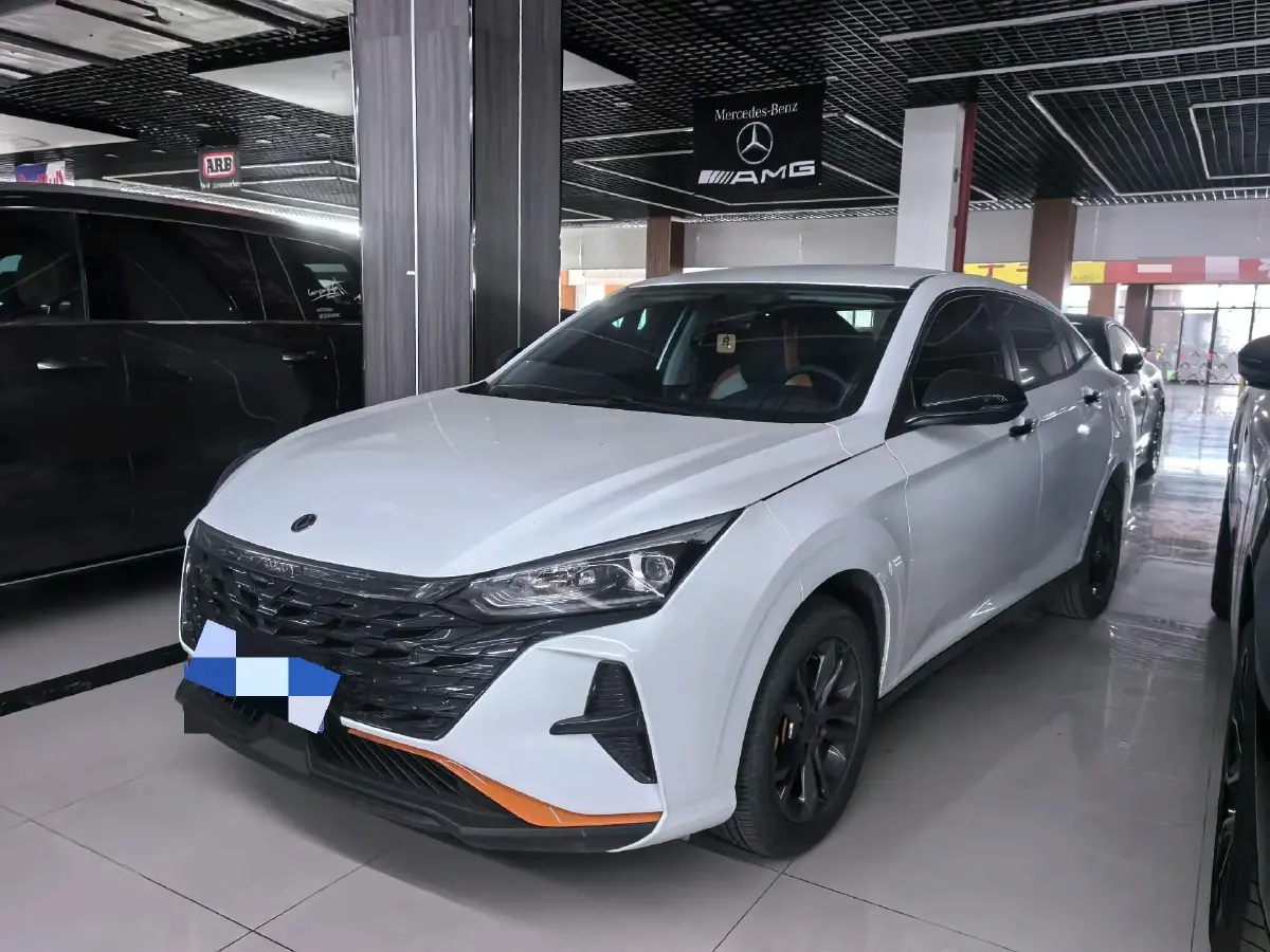 2023 DongFeng Aeolus YiXuan 1.5L 125HP L4 5MT