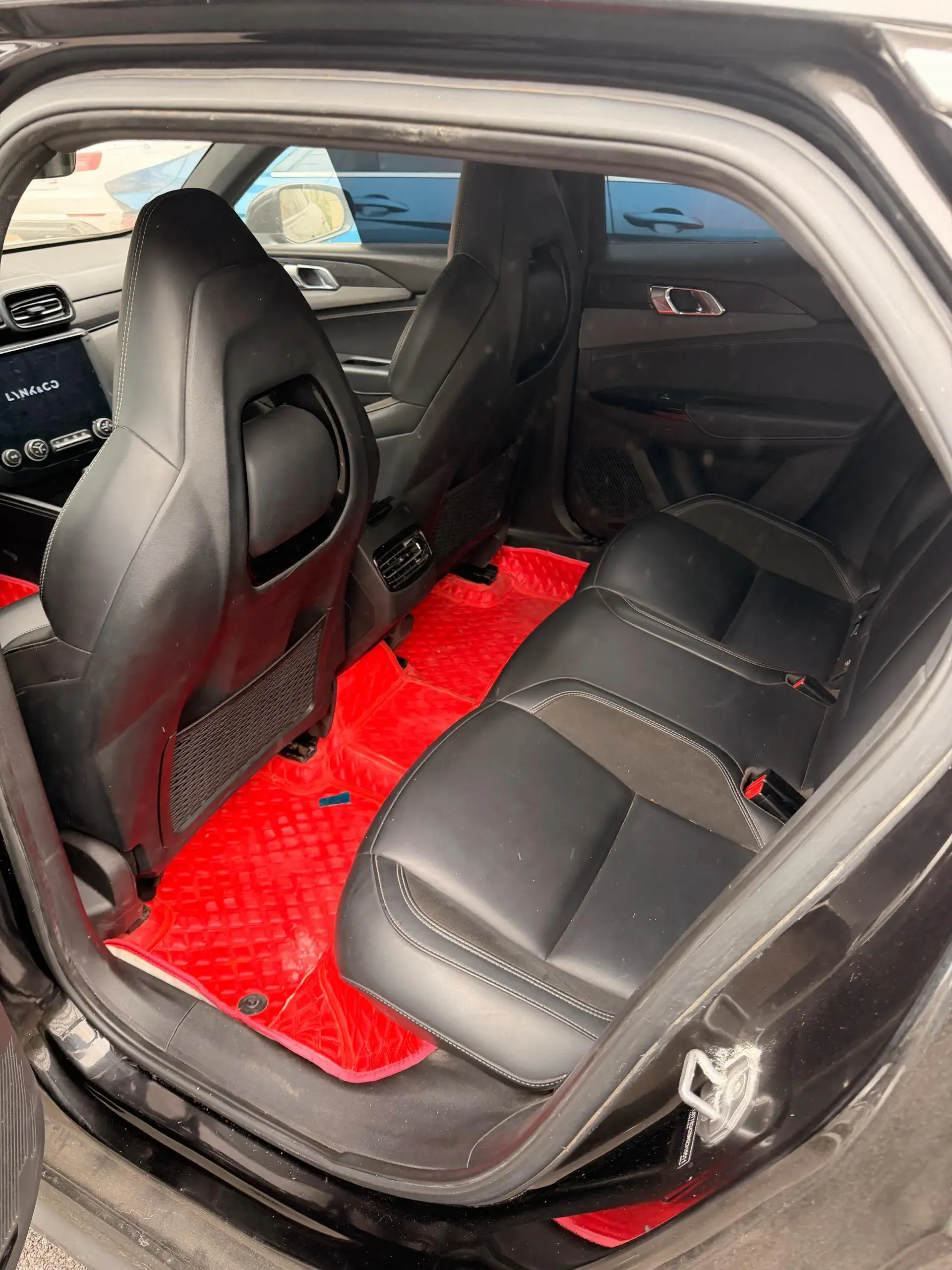 2022 LYNK&CO 03 thumbnail 3