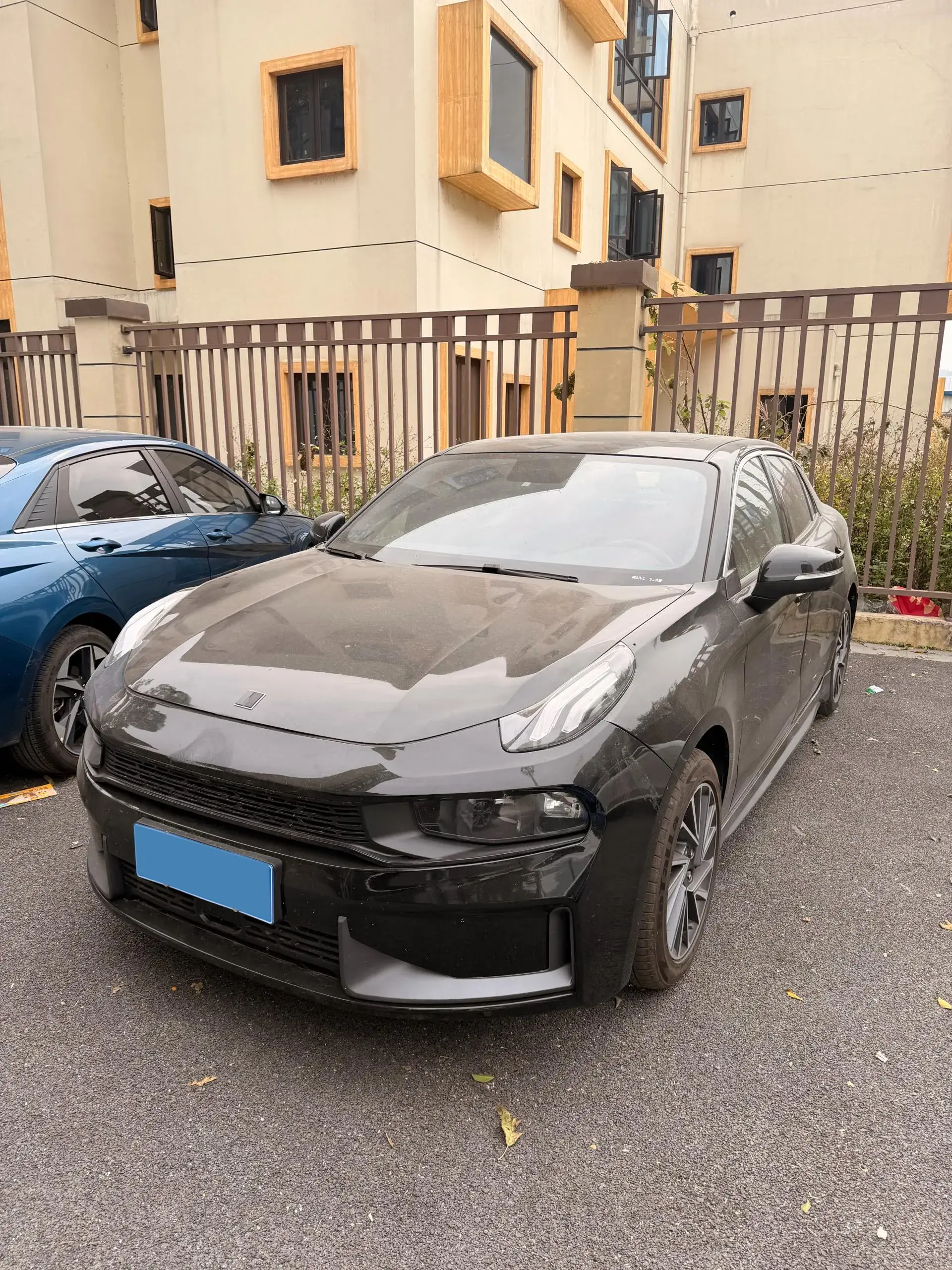 2022 LYNK&CO 03 view 1